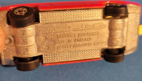 Vintage (1970s) Matchbox die-cast car, No. 40 Vauxhall Guildsman