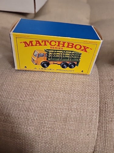 Original 1960's Matchbox Lesney #4 Stake Truck NM-in Box