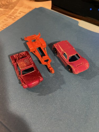 Tootsie Toy Chicago USA 2 Orange Trailer Plus 2 Vintage Cars