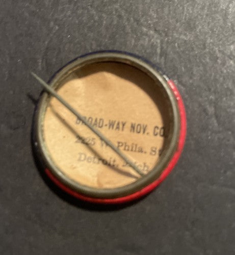 1950's UNIVERSITY OF PENNSYLVANIA PENNA VINTAGE TEAM SPIRIT BUTTON! VERY RARE!