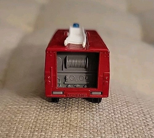 Matchbox Lesney #57 Land Rover Fire Truck Original Mint Box 1966