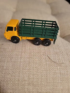 Original 1960's Matchbox Lesney #4 Stake Truck NM-in Box