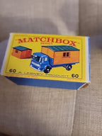G418-MATCHBOX LESNEY No60B SITE HUT TRUCK AND ORIGINAL BOX 1966.