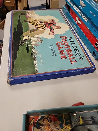 1920s WILDERS FOOTBALL BOARD GAME GREAT GRAPHICS