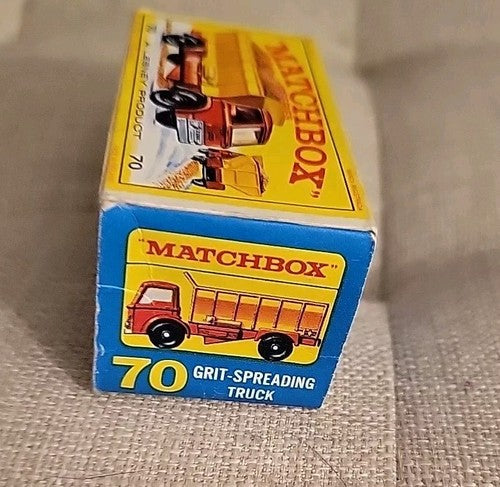 GRIT-SPREADING TRUCK No. 70 Lesney Matchbox Series Dump Truck w/ Box