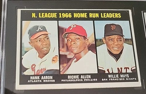 1967 Topps #244 HR Leaders Mays Aaron SGC 3