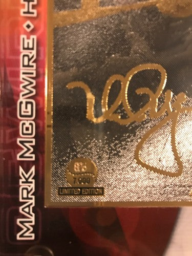 23k Gold Mark McGwire Official 70th Home Run Commemorative Card 2003  #823/7000