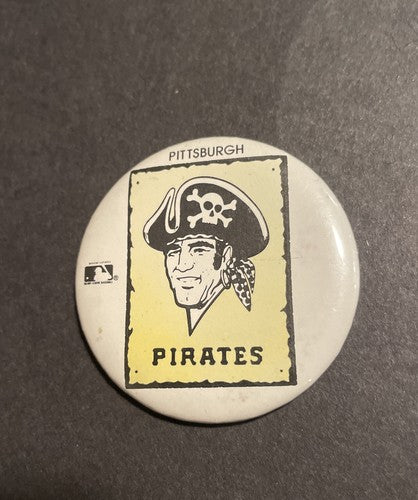 Vintage 1971 Pittsburgh Pirates MLB Pinback Pin Button 1 3/4”