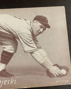 1939-46 Salutation Exhibits Hank Majeski Good Condition