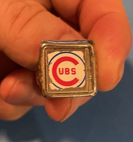 Chicago Cubs Vintage MLB baseball Metal mini Gumball RING prize toy 1960s