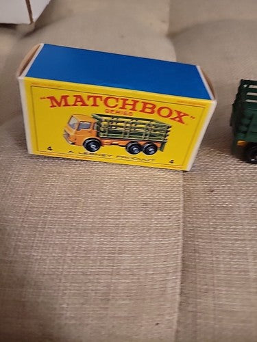 Original 1960's Matchbox Lesney #4 Stake Truck NM-in Box