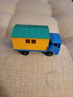 G418-MATCHBOX LESNEY No60B SITE HUT TRUCK AND ORIGINAL BOX 1966.