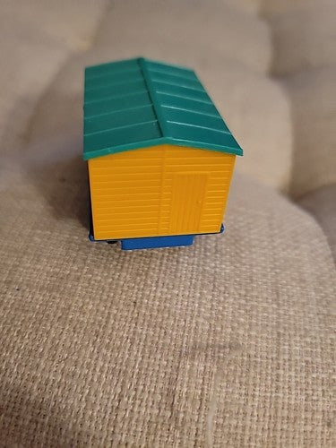 G418-MATCHBOX LESNEY No60B SITE HUT TRUCK AND ORIGINAL BOX 1966.