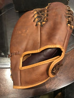 Gil Hodges Denkert First Baseman Trapper Model ST7 Mitt In Original Box 1950’s