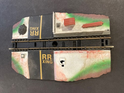 HO Scale Railroad Crossing Damaged Missing Parts Track Stop R/R Platform