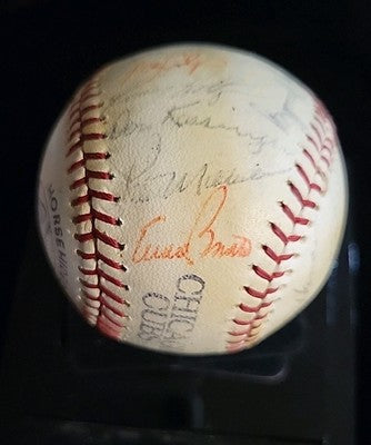 1967 Chicago Cubs team signed Baseball 26 Signatures Santo, Jenkins, Banks JSA