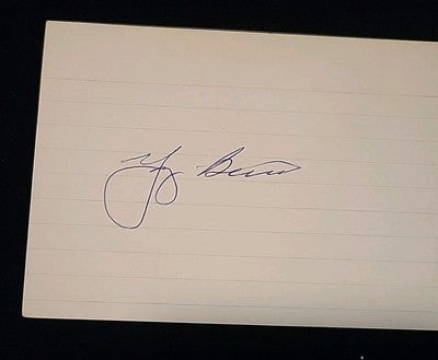 Yogi  Berra New York Yankees authentic autographed 3x5 card COA JSA