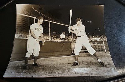 Phil Caveretta Chicago Cubs Official MLB 8x10 Sepia Photo 1988
