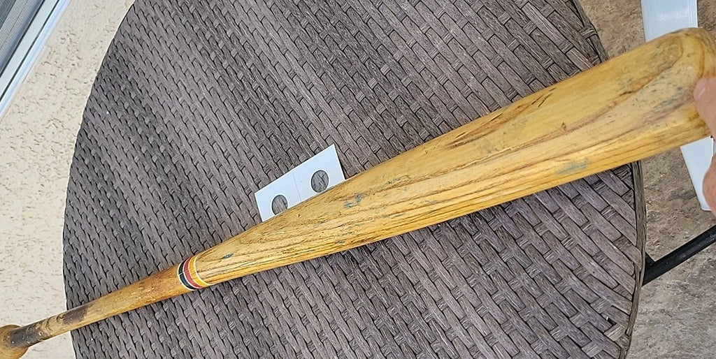 John Olerud (Toronto Blue Jays) 1989-1996  Game Used Cooper Pro 100 Bat Cracked.