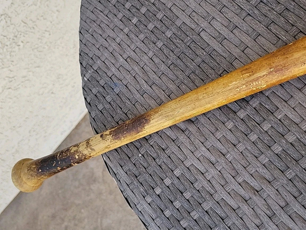John Olerud (Toronto Blue Jays) 1989-1996  Game Used Cooper Pro 100 Bat Cracked.