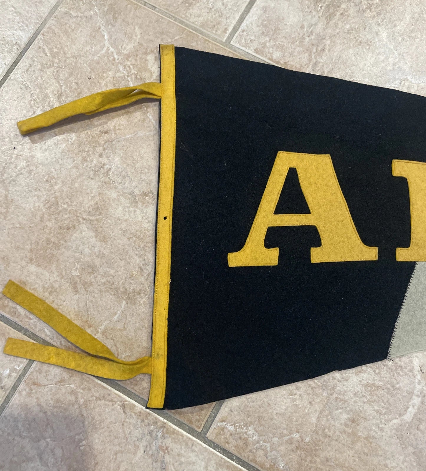Share RARE 1920'S 31.5" ARMY HAND SEWN ORIGINAL FELT PENNANT-MULES-WEST POINT NEW YORK