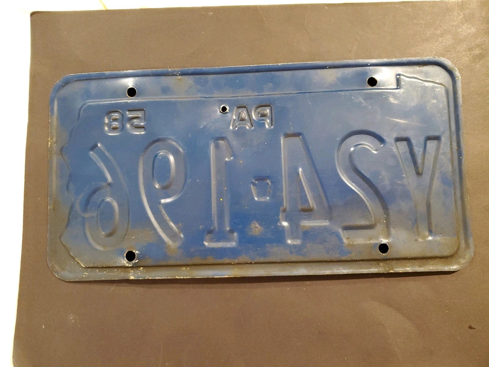 VINTAGE1958 PA Penna Pennsylvania License Plate Tag Y24196
