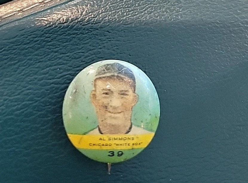 1932 Orbit Gum Baseball PR2 Button Pin Al Simmons #39 HOF Chicago White Sox VG
