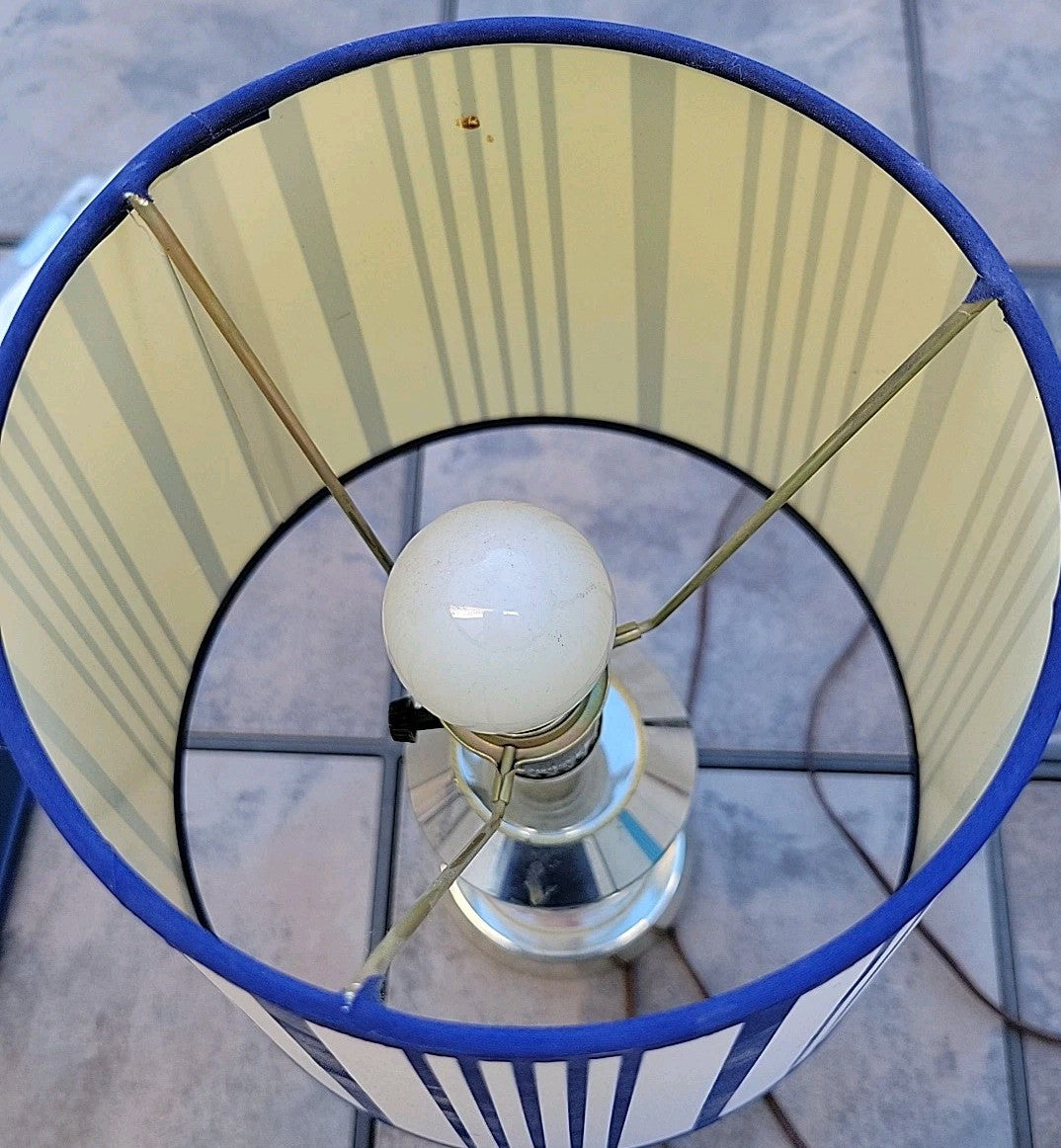 Vintage 1988 Chicago Cubs  Lamp W/Shade & Bulb MLB Licensed Product