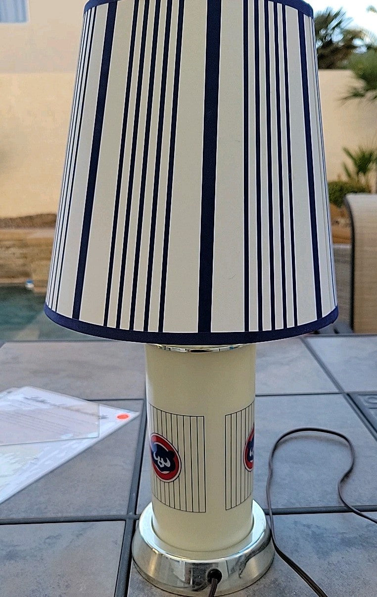 Vintage 1988 Chicago Cubs  Lamp W/Shade & Bulb MLB Licensed Product